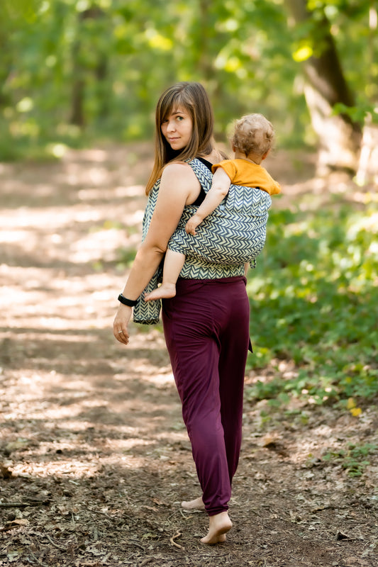 Tragehilfe EASY FLOW Halfbuckle Wrap Con - Arrows darkblue - Babysize