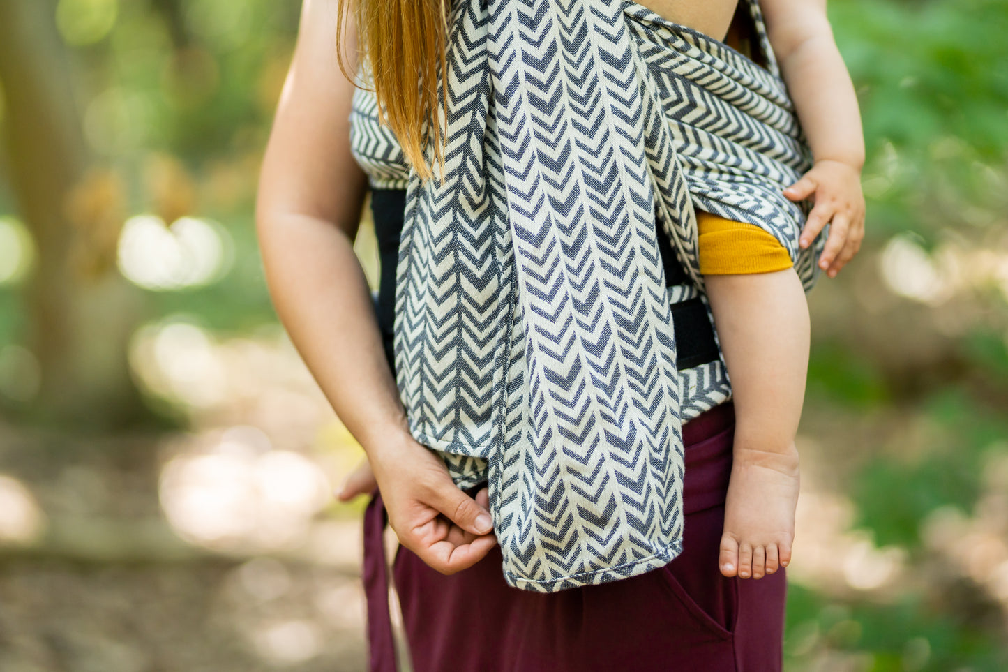 Tragehilfe EASY FLOW Halfbuckle Wrap Con - Arrows darkblue - Babysize