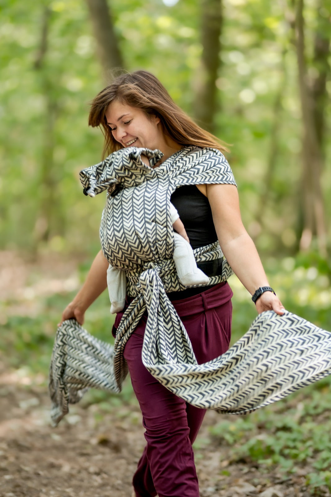 Tragehilfe EASY FLOW Halfbuckle Wrap Con - Arrows darkblue - Babysize